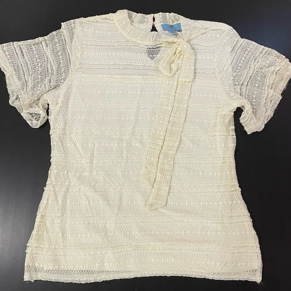 CeCe Blouse *Excellent Condition* Size M